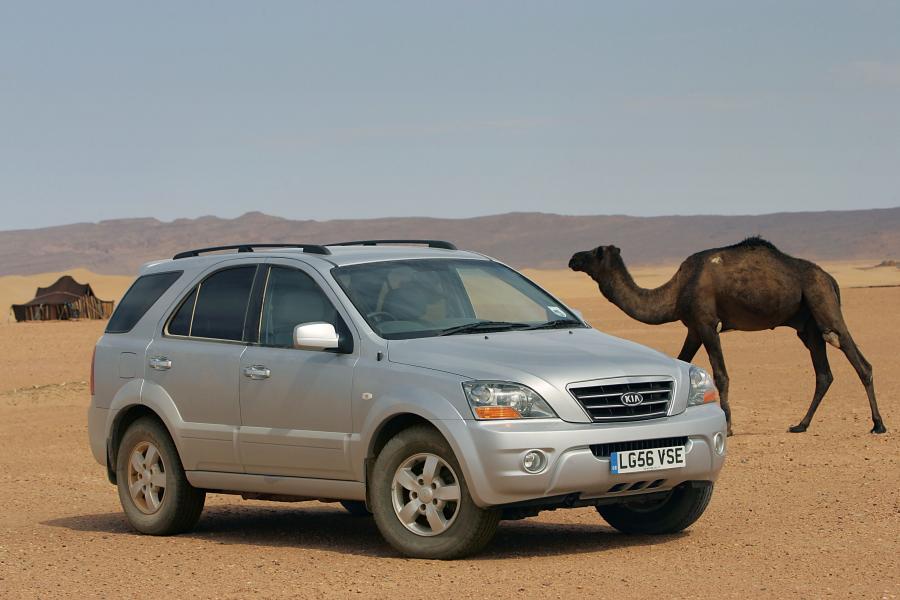  Kia Sorento 2006 года  (фото 23 из 57)